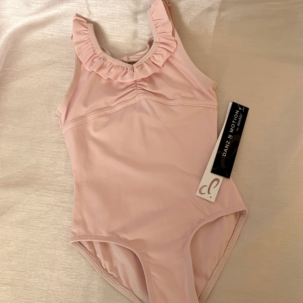 DANZNMOTION Girls Ruffle Sleeve Tank PINK